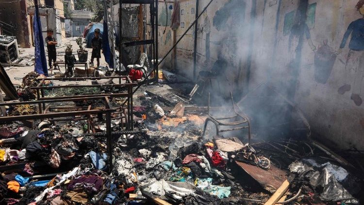 गाज़ा सिटी में 03 जुलाई के हमले के बाद का दृश्य 