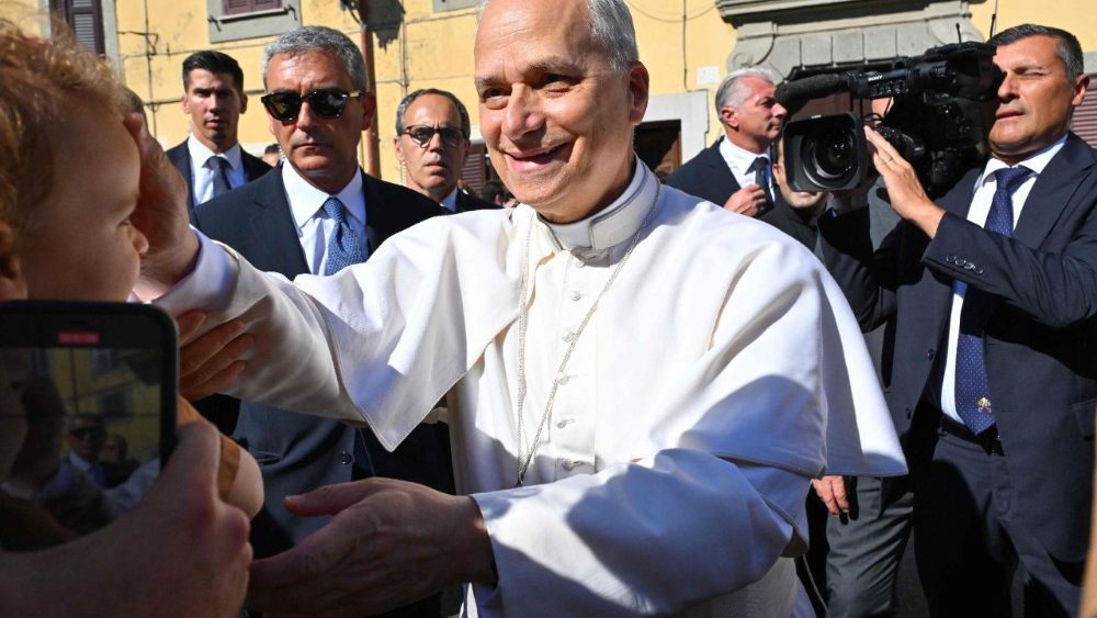 Papst Leo freut sich sichtlich über seinen Aufenthalt in Castel Gandolfo