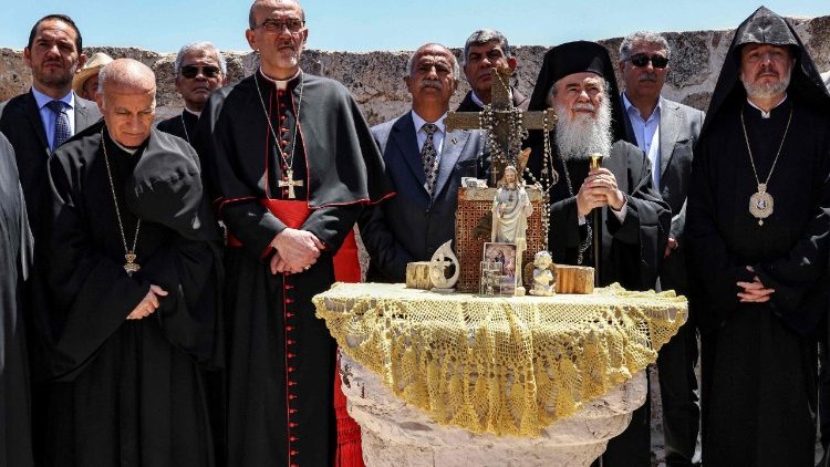 The visit to Taybeh by the heads of the Churches of the Holy Land and the diplomatic delegations last 21 July