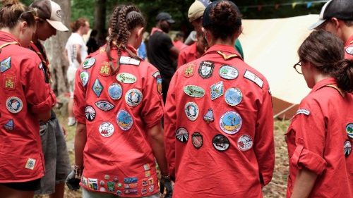 Le Pape aux scouts de France: &laquo;Soyez les ambassadeurs de la fraternit&eacute; et de la paix&raquo;