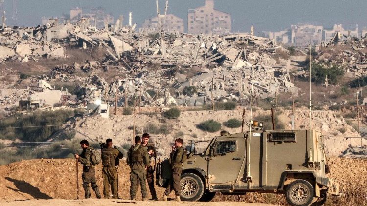 Auf israelischer Seite am Grenzzaun zum Gazastreifen