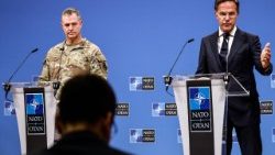 Il segretario della Nato Rutte e il generale Alexus annunciano l'operazione 'Sentinella dell'est'