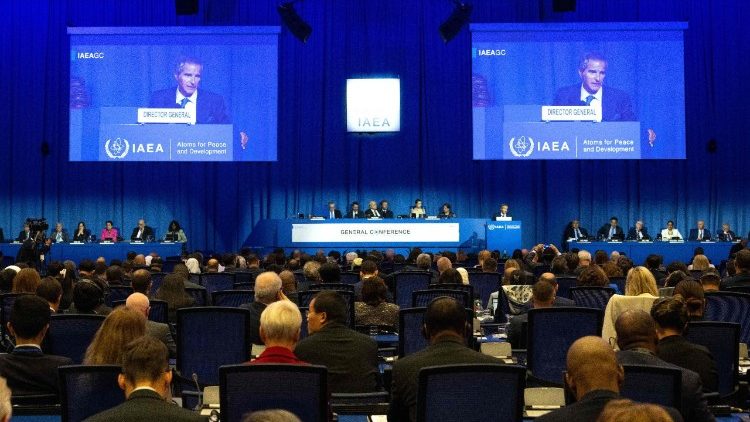 Rafael Grossi, directeur général de l'Agence internationale pour l'Énergie atomique, ouvre le 69e Assemblée plénière de l'AIEA à Vienne.
