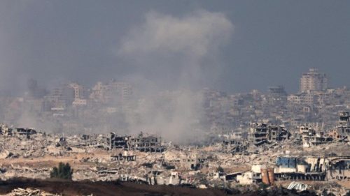 Israele, iniziata nella notte la massiccia offensiva su Gaza City. Popolazione in fuga verso sud