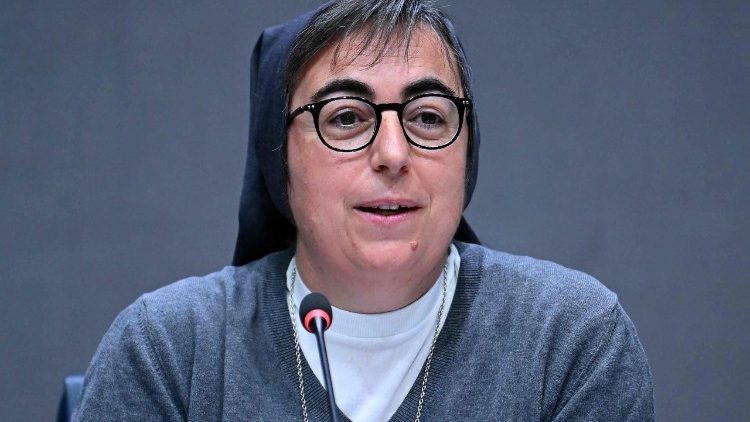 Irmã Alessandra Smerilli, secretária do Dicastério para o Serviço do Desenvolvimento Humano Integral