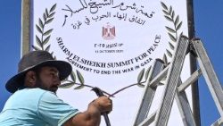 በግብፅ፣ ሻርም አል-ሼይክ ከተማ ጥቅምት 3 ቀን 2018 ዓ.ም. በአሜሪካ አደራዳሪነት ለሚካሄደው የጋዛ የሰላም ጉባኤ ዝግጅት ሲደረግ 