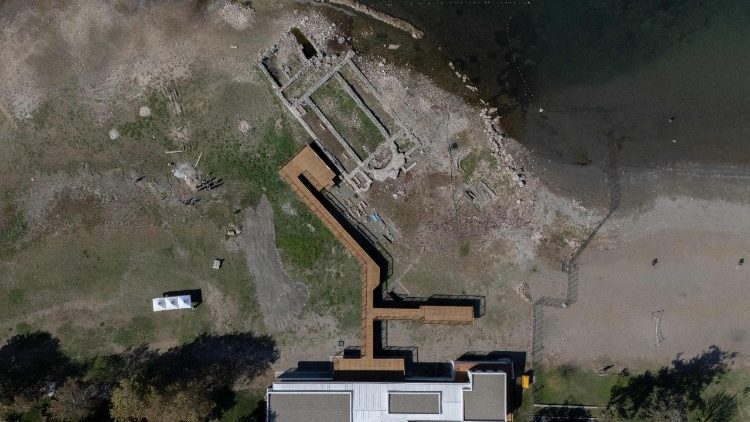 Senosios Nikėjos bazilikos griuvėsiai