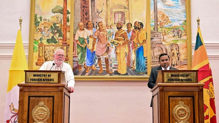 Arkivyskupas P. R. Gallagheris Šri Lankoje