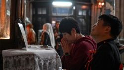 Tikintieji Šv. Antano Paduviečio bažnyčioje Stambule