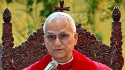 உரை வழங்கும் திருத்தந்தை 