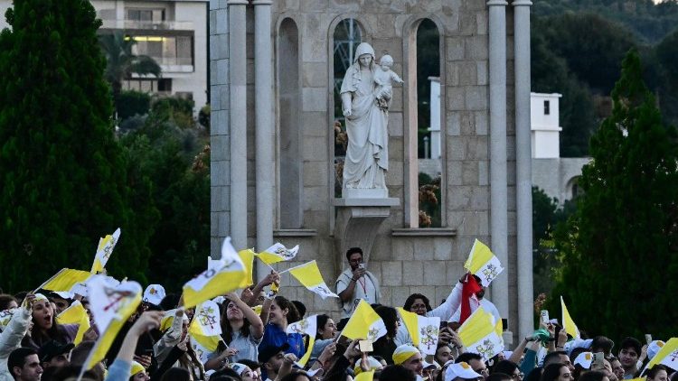 DIe Menschen auf dem M&auml;rtyrerplatz in Beirut