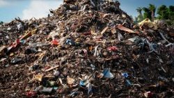 Mamoudzou (Mayotte) im Indischen Ozean 2024 nach einem Wirbelsturm