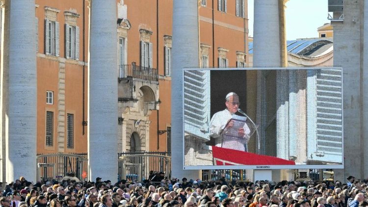 Papst Leo XIV. beim Angelus an diesem Montag