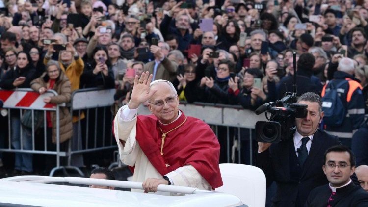 Լեւոն ԺԴ. Սրբազան Պապին աղօթքը` Անարատ Յղացեալին