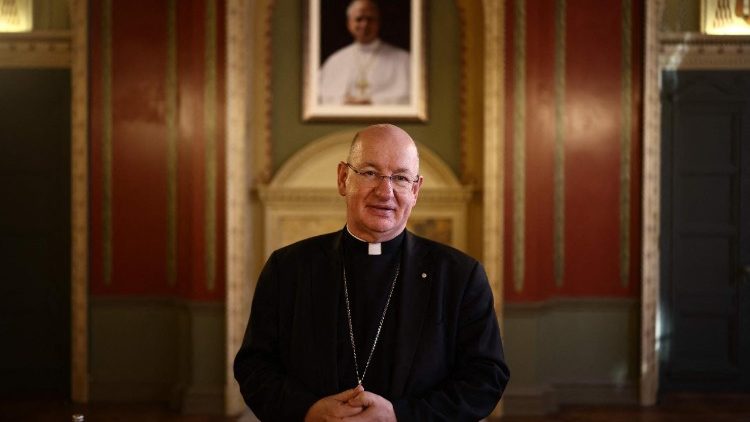 Askofu Mkuu mpya Moth wa Jimbo Kuu la Westminster, Uinhereza.