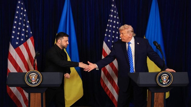 Rais  Donald Trump alimkaribisha Rais wa Ukraine  Zelensky huko  Mar-a-Lago, Florida, Marekani.