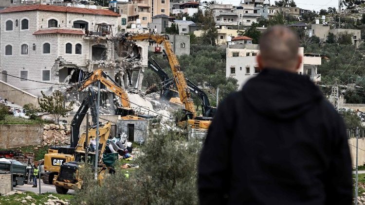 Abriss von Häusern, in denen Palästinenser wohnten, westlich von Ramallah. 21. Januar 2026. (Foto: Zain JAAFAR / AFP)