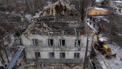 Un edificio destruido por los bombardeos en Ucrania