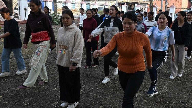 നേപ്പാളിലെ യുവജനങ്ങൾ 