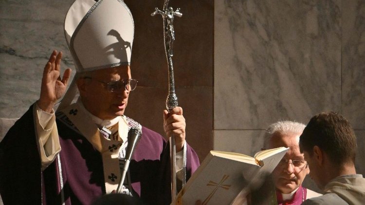 ITALY-VATICAN-RELIGION-WEDNESDAY-ASHES