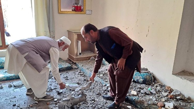 ஆப்கானிஸ்தான் - பஸ்கிஸ்தான் எல்லைப் பிரச்னையால் பாதிப்பு 