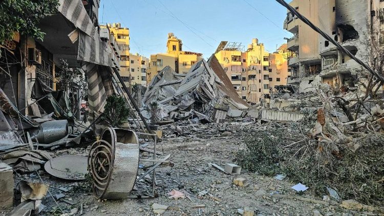 Наступствы ізраільскага авіяўдару па раёне Хадат у паўднёвым прыгарадзе Бейрута