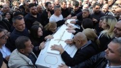 Bei der Beisetzung des getöteten maronitischen Priesters Pierr al-Rahi am 11. März