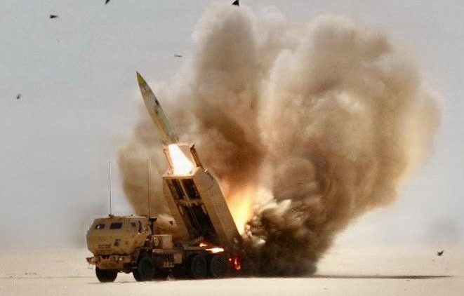 Sistema de artillería de misiles de alta movilidad utilizado en Irán