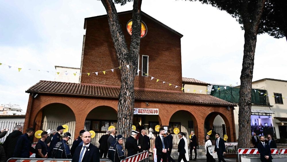 Візіт Льва XIV у рымскую парафію Найсвяцейшага Сэрца Езуса 