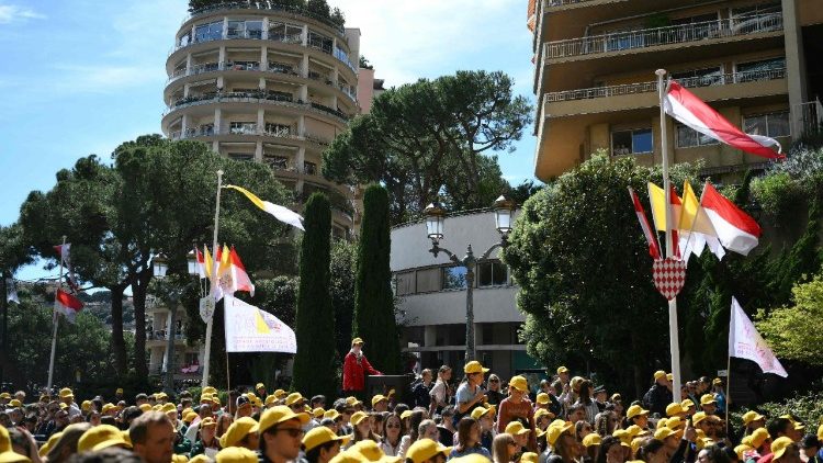 Երիտասարդներու հետ հանդիպումը