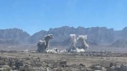 Bombardeio de um local no centro do Irã (AFP)