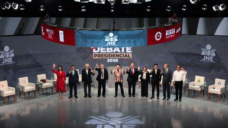Débat télévisé entre les principaux candidats à la présidentielle péruvienne