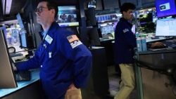 ኵናት ኢራን ኣብ ቁጠባ ዓለም ዝፈጥሮ ዘሎ ቅልውላው