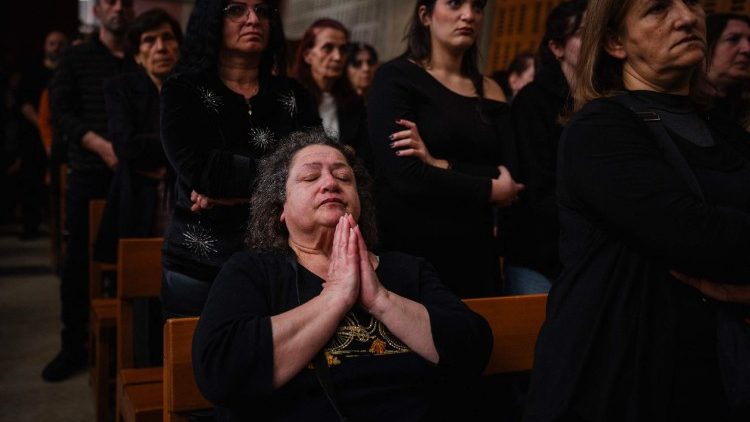 Падчас літургіі ў Вялікую пятніцу ў храме Святога Маруна ў Бейруце