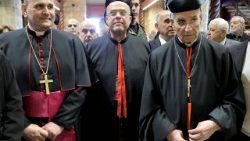 Đức Tổng Giám mục Paolo Borgia, Sứ thần Tòa Thánh tại Libăng, và ĐHY Bechara Rai, Thượng phụ Công giáo nghi lễ Maronite