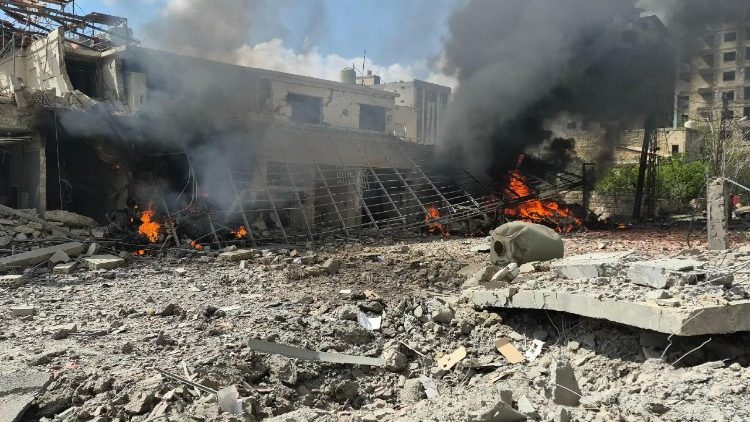 Hiện trường vụ tấn công của Israel ở miền nam Libăng