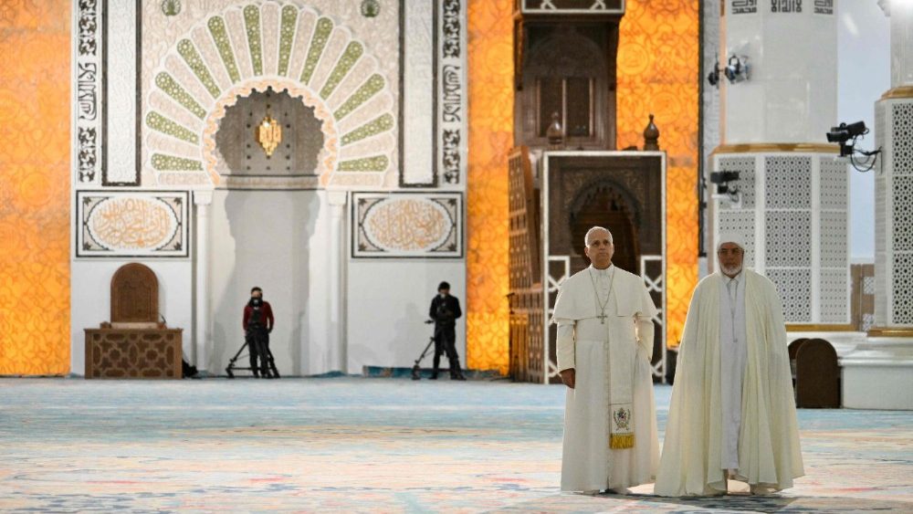 ITALY-VATICAN-DIPLOMACY-ALGERIA