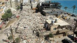 Lebanon inageuzwa vifusi.