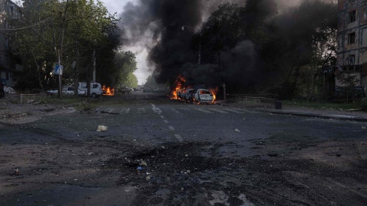 Incendi a Zaporizhzhia per il lancio di droni dalla Russia