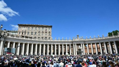 Regina Caeli. El Papa: Que el Esp&iacute;ritu Santo abra las puertas que a&uacute;n siguen cerradas
