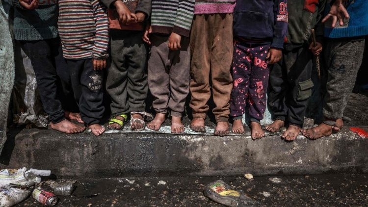 A Gaza, secondo Unicef, dall’inizio del conflitto nell’ottobre 2023 sono 21.000 i bambini uccisi, 45.000 quelli feriti e mutilati