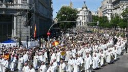 Lors de la procession du Corpus Domini ce dimanche 7 juin à Madrid.