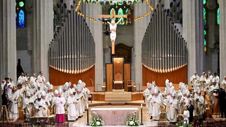 Sagrada Familia ni kielelezo cha amani, umpja na mshikamano