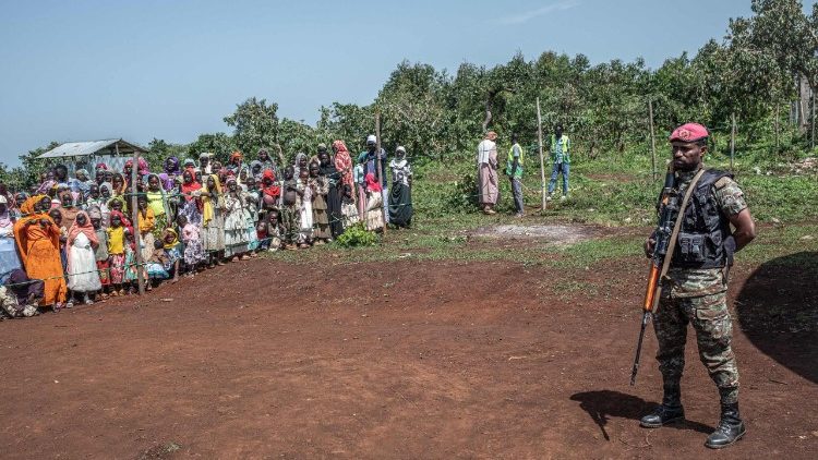 Gli sfollati sudanesi al confine con l'Etiopia