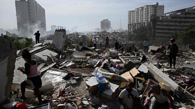 La situazione a Caraballeda, citt&agrave; nello Stato di La Guaira