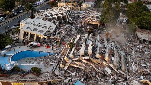Venezuela: “Apesar da dor, a Igreja continua ajudando”, afirma p&aacute;roco de Caracas