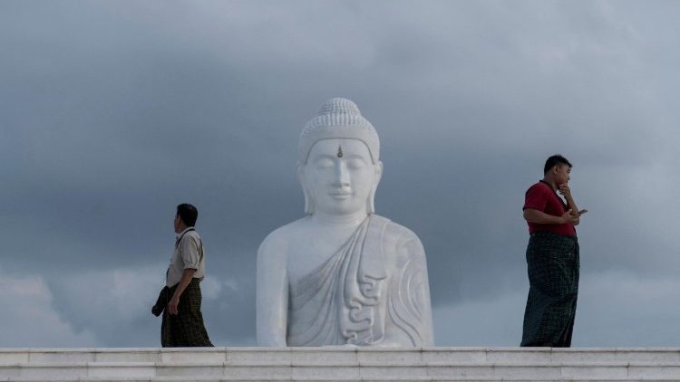 Mandalay ist das Zentrum der buddhistischen Kultur - Im Erzbistum Mandalay sind 0,2 Prozent der Gesamtbevölkerung, die überwiegend buddhistisch ist, katholisch