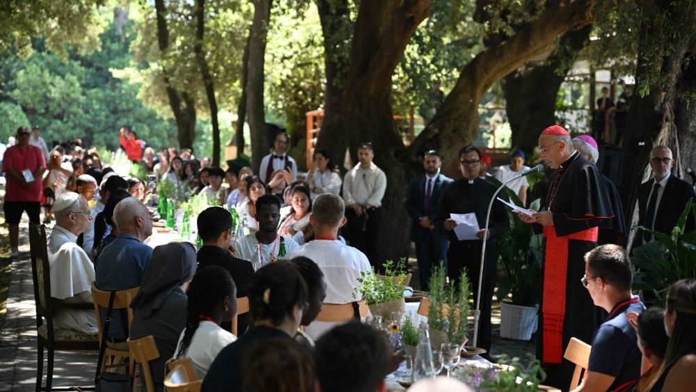 ITALY-VATICAN-POPE-LUNCH