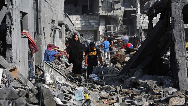 La vita quotidiana tra le macerie di Bureij, Striscia di Gaza 