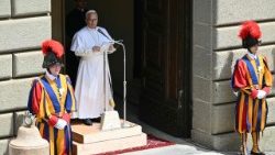 ITALY-VATICAN-RELIGION-POPE-ANGELUS